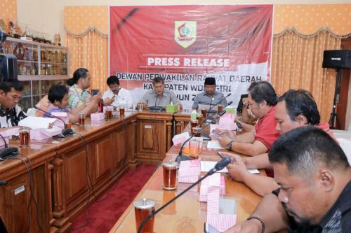 LRM EXPORT 4372867468565 20191002 134928312